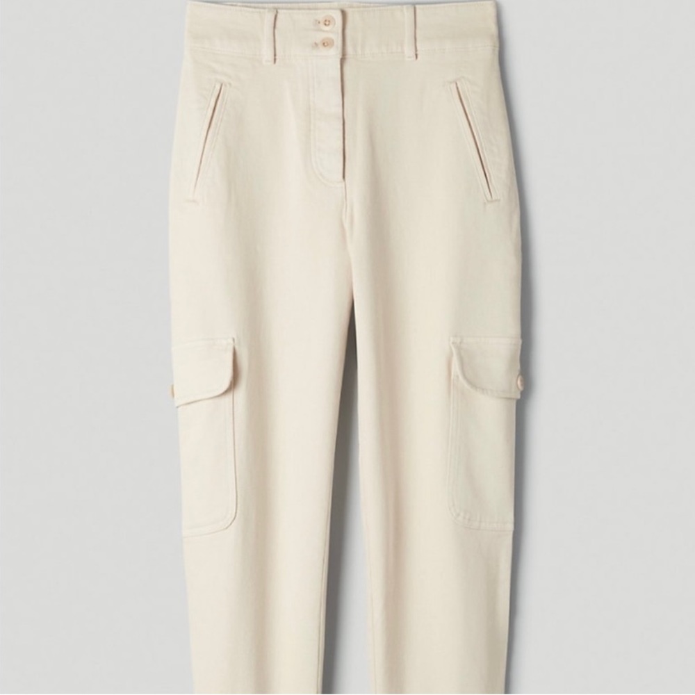 Wilfred modern cargo pant.